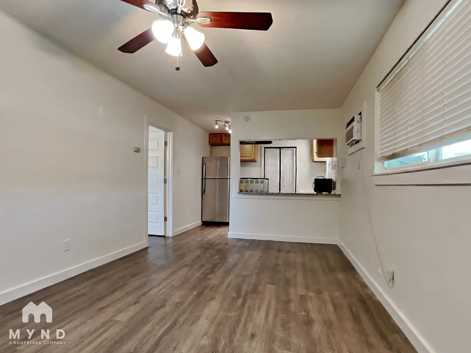 2 bed, 1.0 bath, 800 sqft, $1,675 — Photo 1