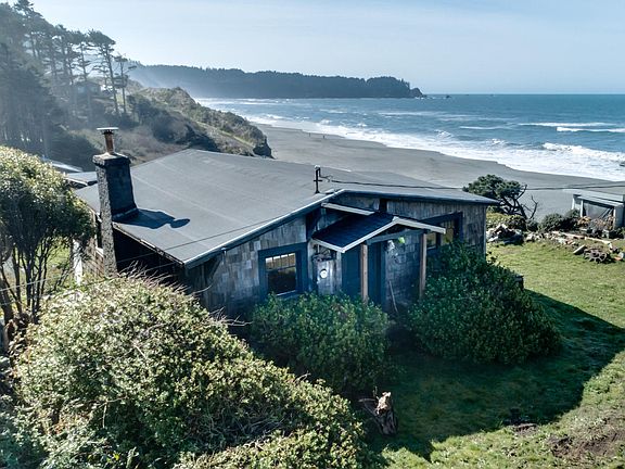 2nd image of 88 Beach Dr