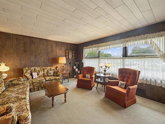 4th image of 53 Berkshire Road