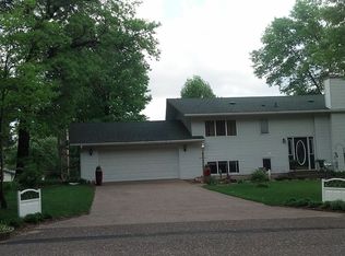1454 312th Ln NE, Cambridge, MN 55008