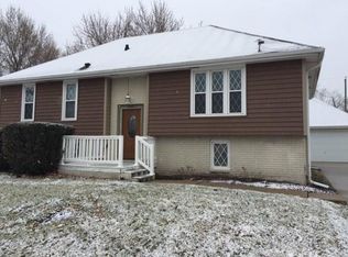 601 SE Peterson Dr, Ankeny, IA 50021