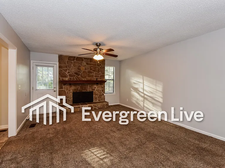 2205 Bedford Way — Photo 6