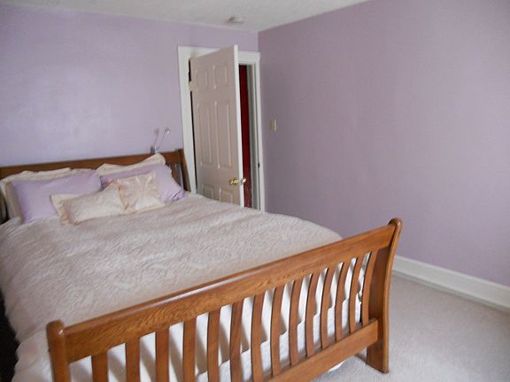 Master bedroom w/bath