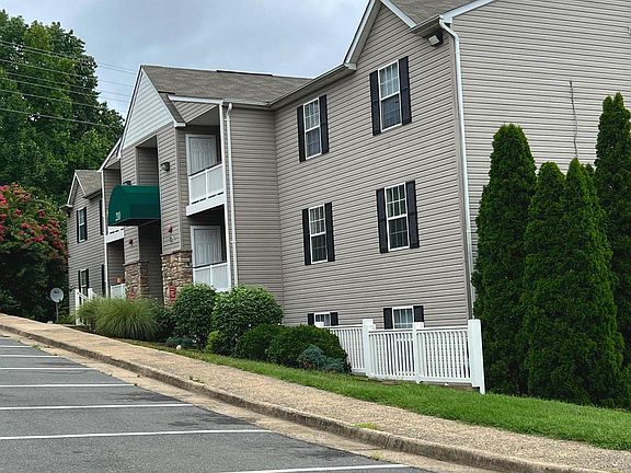 3rd image of 210 Wild Oak Ln #210200