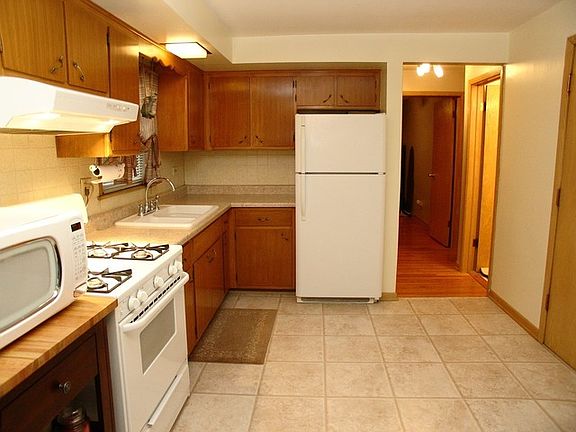2nd image of 5960 N Odell Ave APT 1D