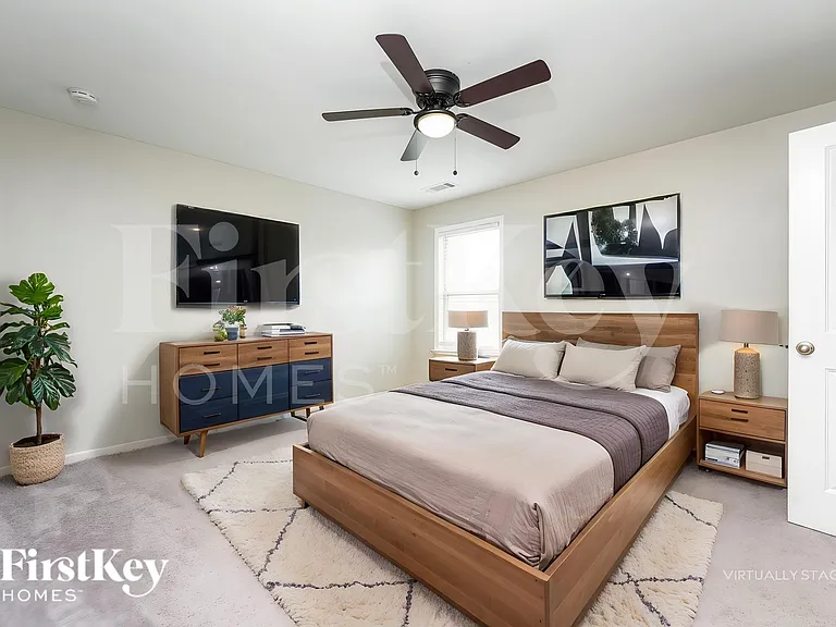 1035 Sutherland Dr — Photo 10