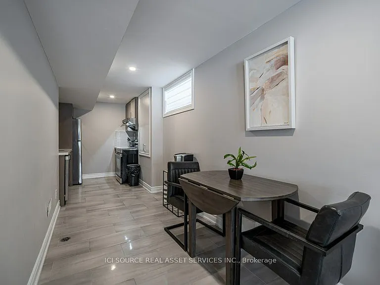 509 Clayton Ave #B — Photo 4