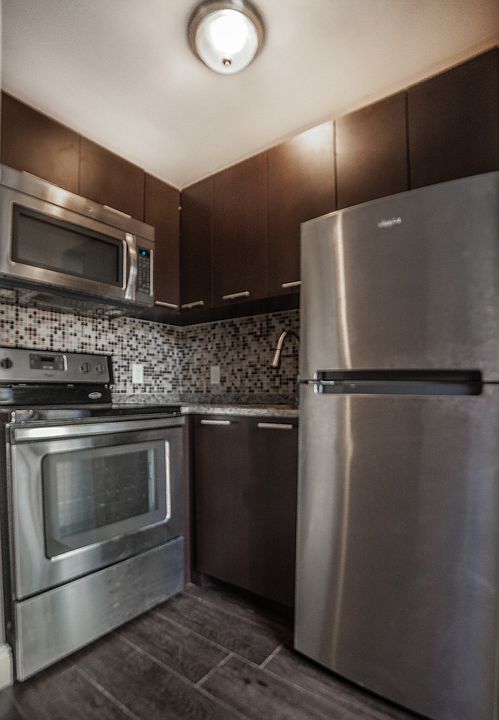 1st image of 500 SW 9th Ave #5A