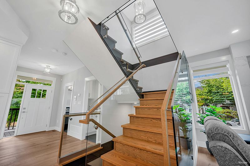 New Westminster Apartment for rent - 3 Bedrooms — photo 21