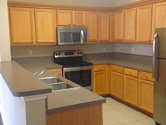 5th image of 575 OAKLEAF PLANTATION Parkway #1010
