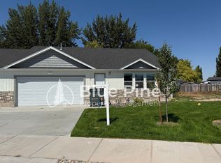 3221 E Reynard Ln, Idaho Falls, ID 83401