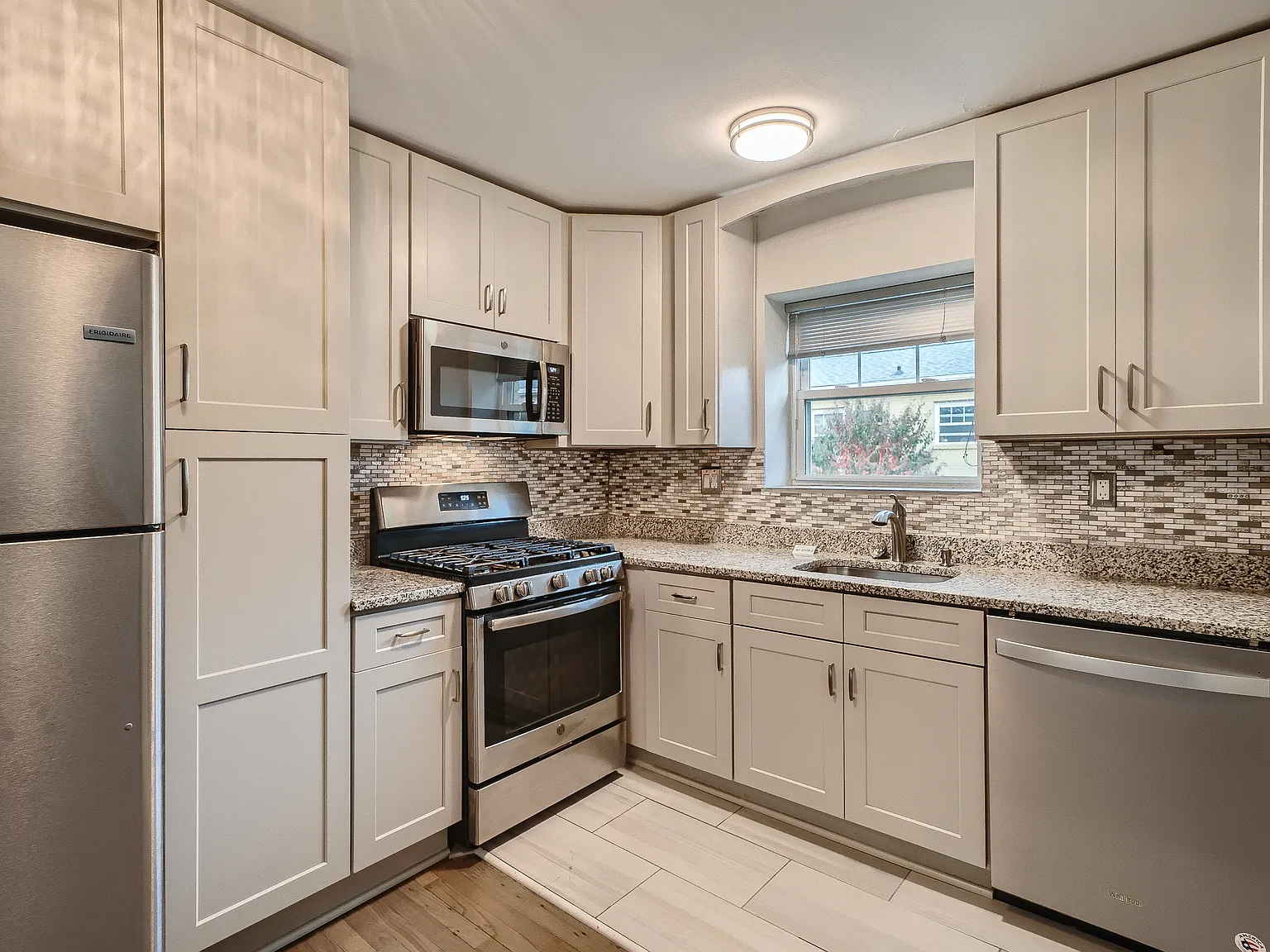 1 bed, 720 sqft, $1,750 — Photo 4