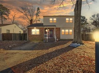 19 Haley Dr, Hampton, VA 23661