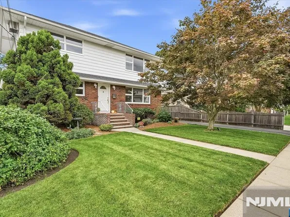 261 Gaston Avenue, Garfield, NJ 07026