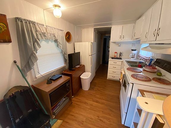 4th image of 34 Drury Ln