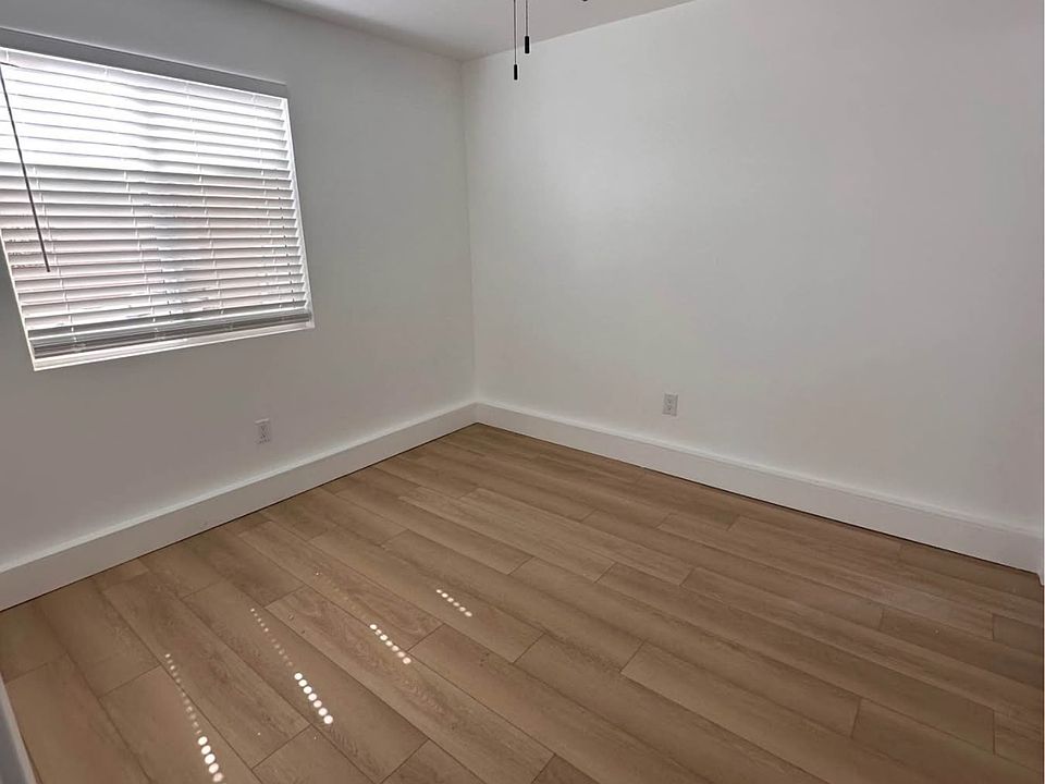 1st image of 13841 S Bechard Ave
