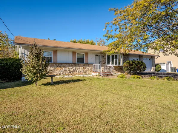 125 Floyd Avenue, Union Beach, NJ 07735