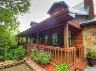 1643 Paradise Ridge Dr, Sevierville, TN 37862