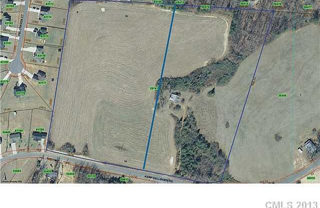 2nd image of 4815A Kemp Dellinger Rd