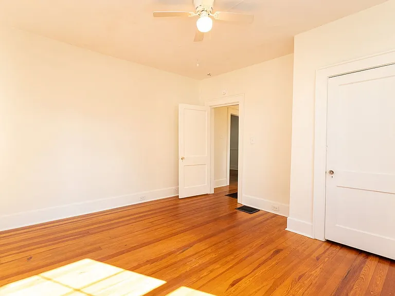1705 Bennett Ave — Photo 12