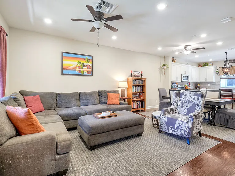 1576 Castillo Way — Photo 6