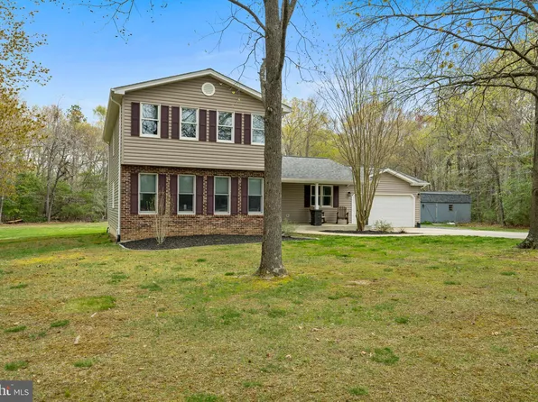 15570 Homeland Dr, Hughesville, MD 20637
