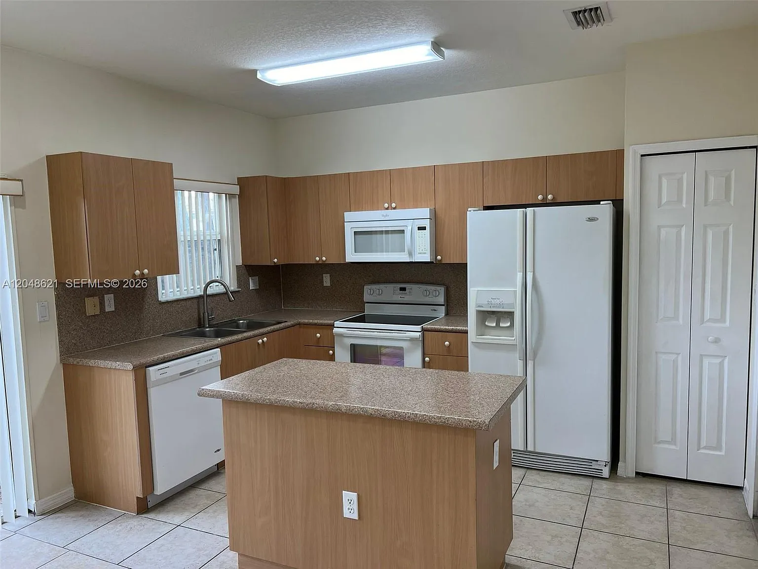 Venetia Grove — Photo 4