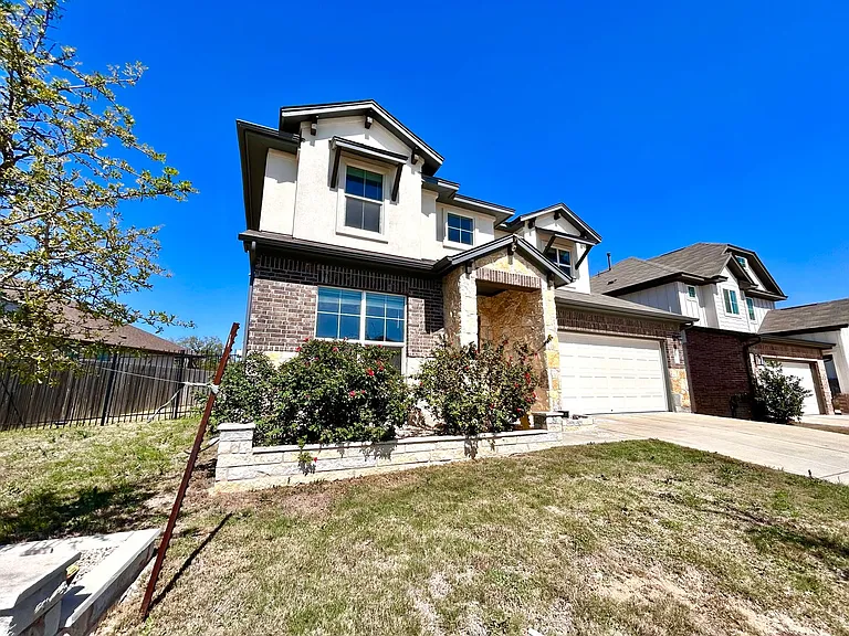 445 Arrowhead Vine St — Photo 2