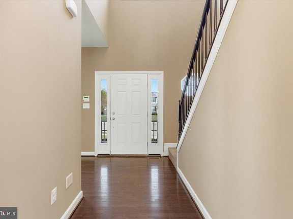 3rd image of 47311 Shady Knoll Pl