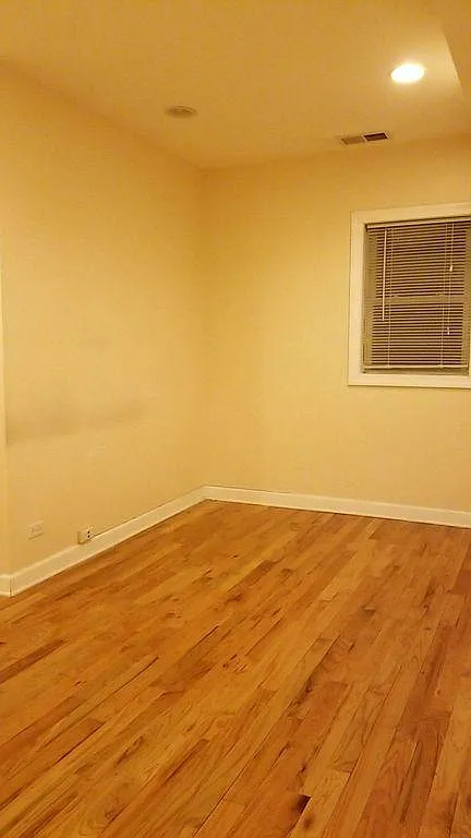 Building Photo - 3600 W Cortland St #2