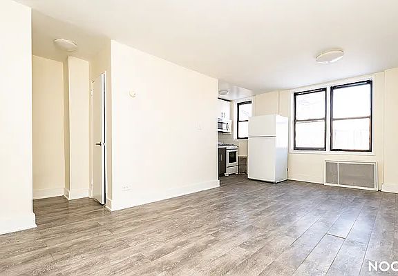 4th image of 132-25 Maple Ave #311A