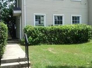 2046 N Anvil Ln, Temple Hills, MD 20748