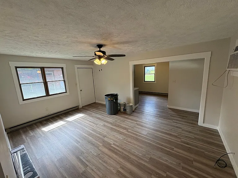 2202 Illinois Ave — Photo 4
