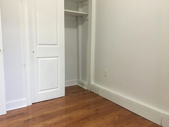 5th image of 213 Woodward St #13Y