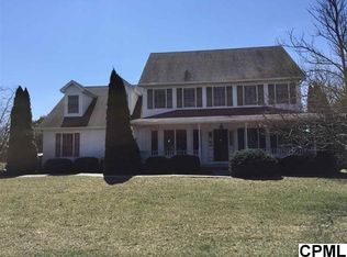 290 Friendship Ln, Gettysburg, PA 17325