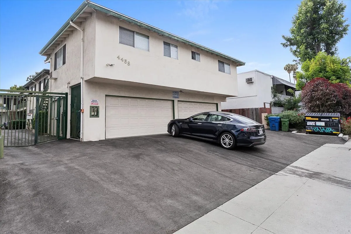1 bed, 600 sqft, $1,895 — Photo 2