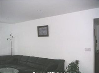 28 Manila Ave, Woodbridge, CT 06525