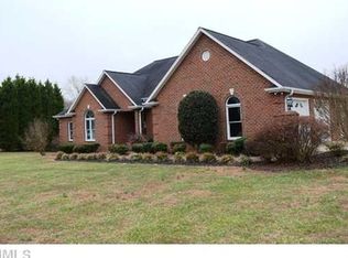 1611 Happy Hill Rd, Lexington, NC 27295