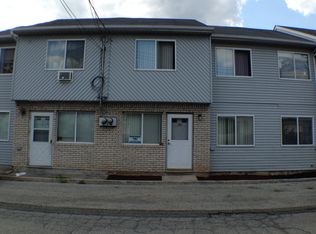 38 Walker Dr, Staten Island, NY 10303