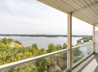 72 Emerald Bay Dr #1C, Lake Ozark, MO 65049