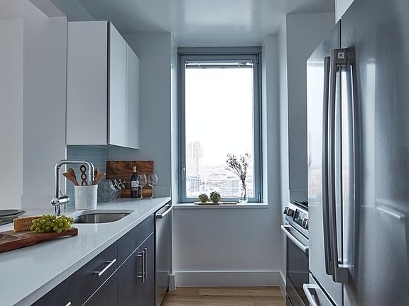 5th image of 47-05 Center Blvd #13