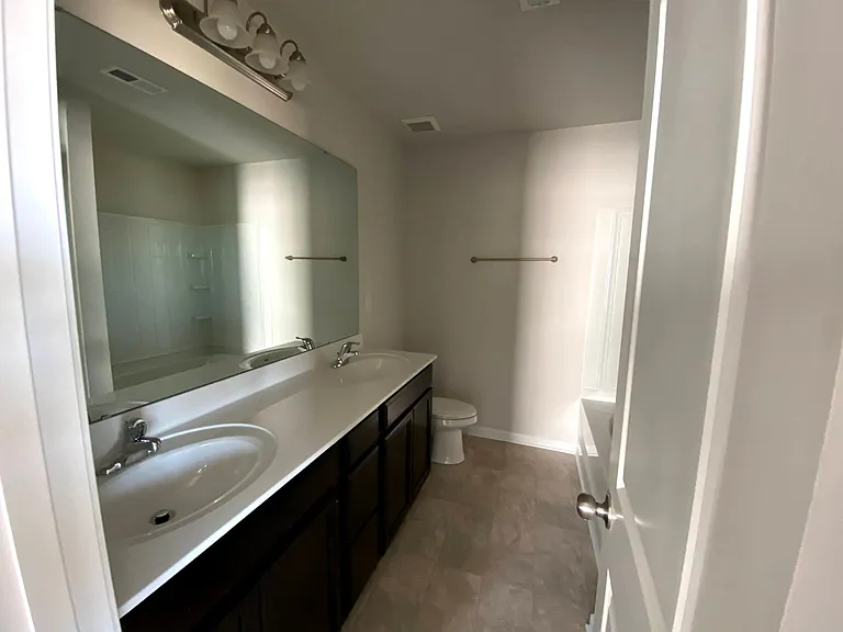 6525 Revolutionary Trl — Photo 16