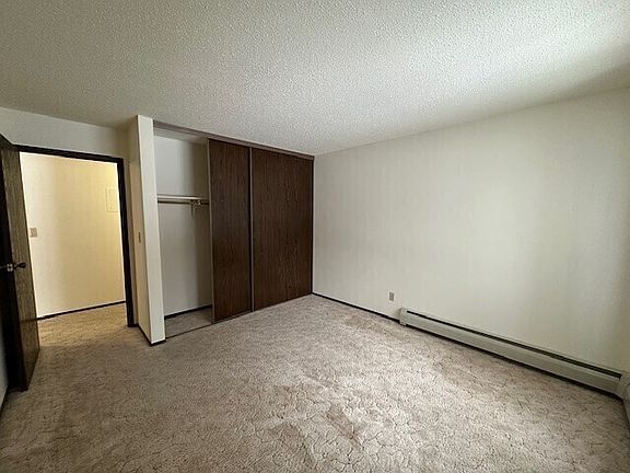 2nd image of 8379 Jasmine St #7