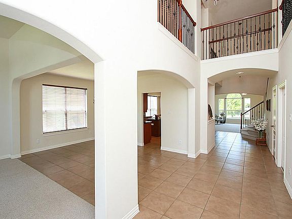 5th image of 11027 S Country Club Green Dr