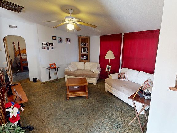 5th image of 2545 Poppy Dr NE