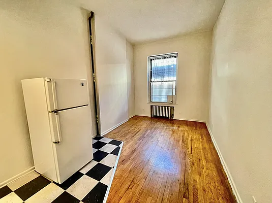 Rented by Compass | media 2