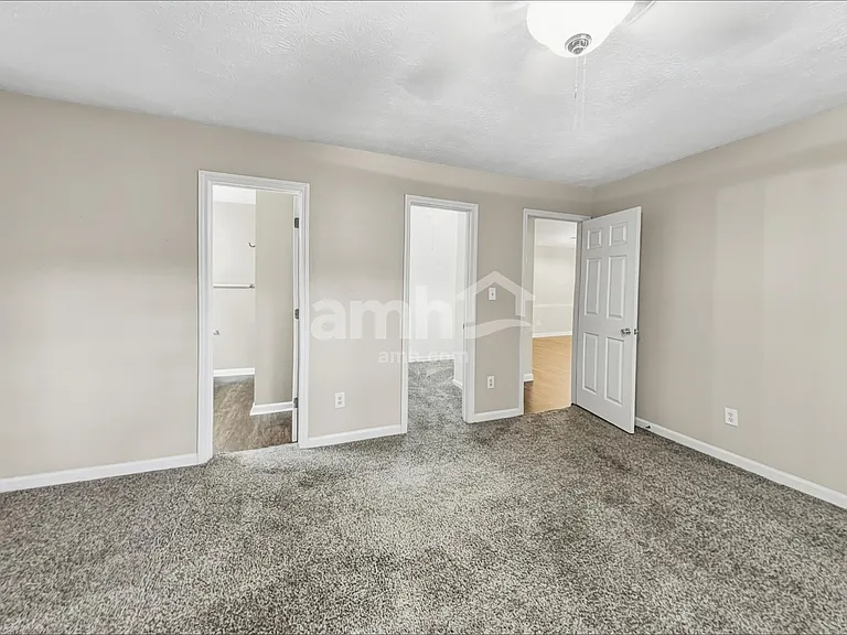 451 Bellingham Dr — Photo 10