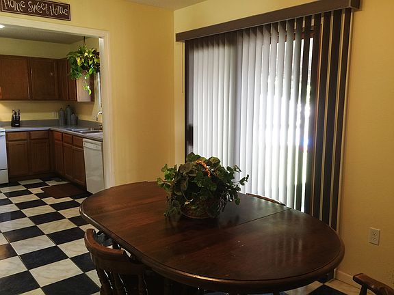 4th image of 2506 Bell Ave