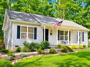 350 Stripers Ln, Moneta, VA 24121