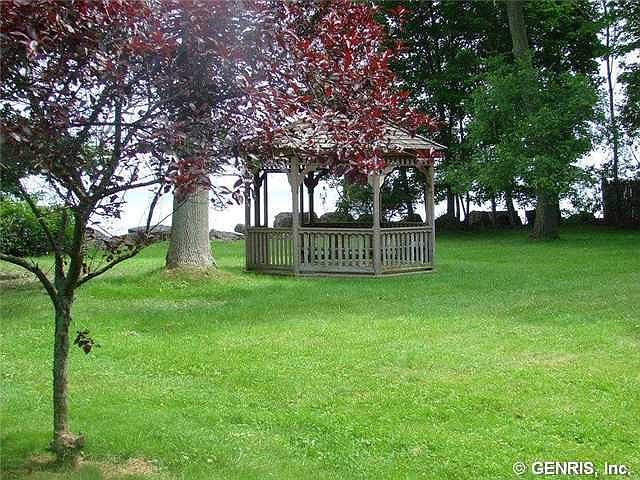 2nd image of 2 Summer Haven Dr